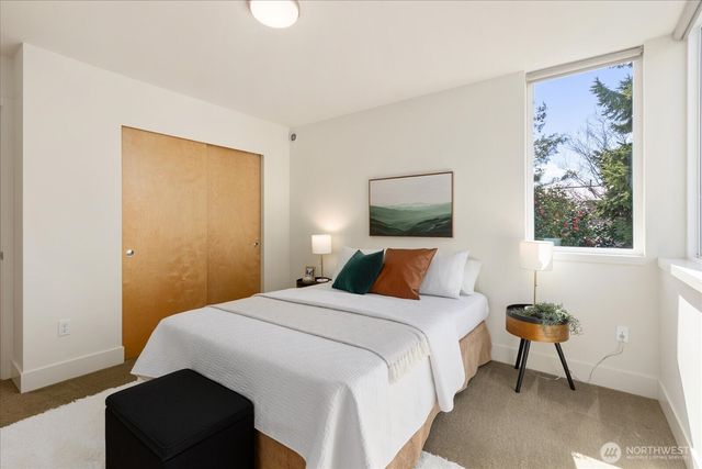 721 24th Avenue S, Seattle, WA 98144