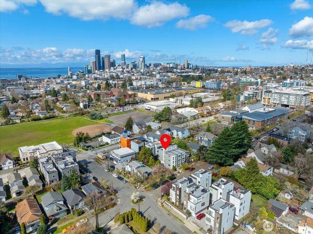 721 24th Avenue S, Seattle, WA 98144