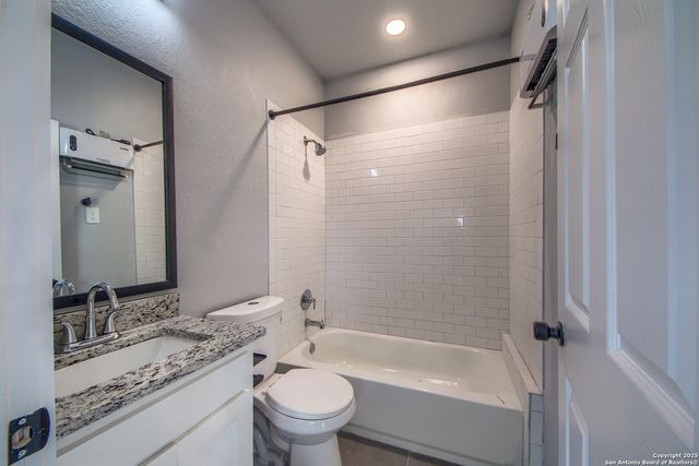 2630 Observation Dr Apt 2, San Antonio, TX 78227