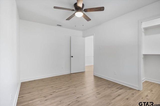 601 Ravenwood Drive, Athens, TX 75751