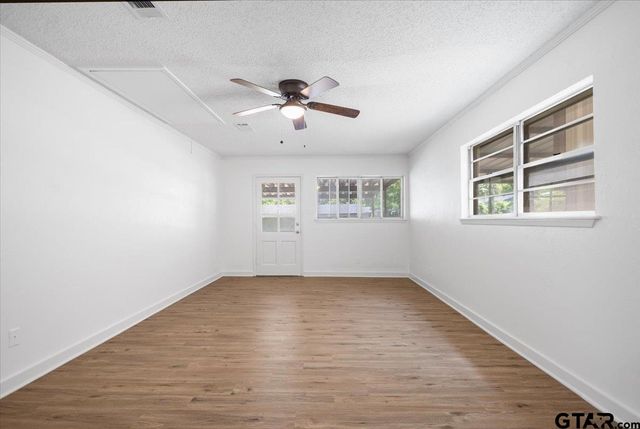 601 Ravenwood Drive, Athens, TX 75751