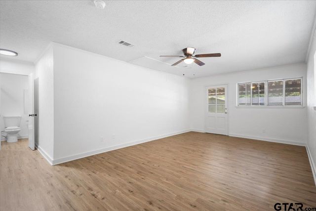 601 Ravenwood Drive, Athens, TX 75751