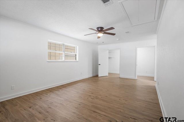 601 Ravenwood Drive, Athens, TX 75751