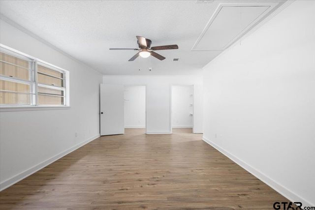 601 Ravenwood Drive, Athens, TX 75751
