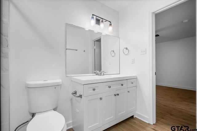 601 Ravenwood Drive, Athens, TX 75751
