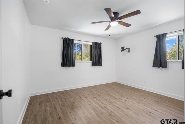 601 Ravenwood Drive, Athens, TX 75751