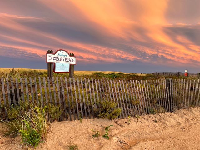 25 Carriage Ln 25, Duxbury, MA 02332