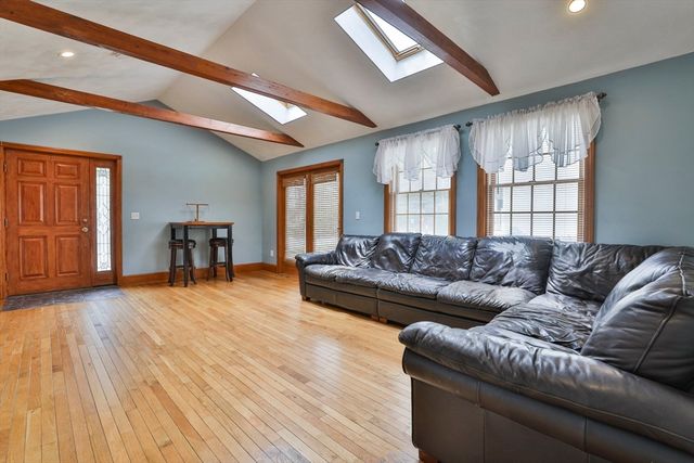 6 Phaneuf St, Middleton, MA 01949