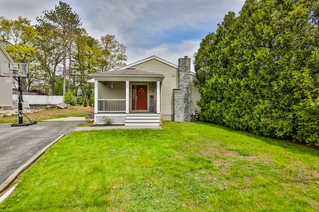 6 Phaneuf St, Middleton, MA 01949
