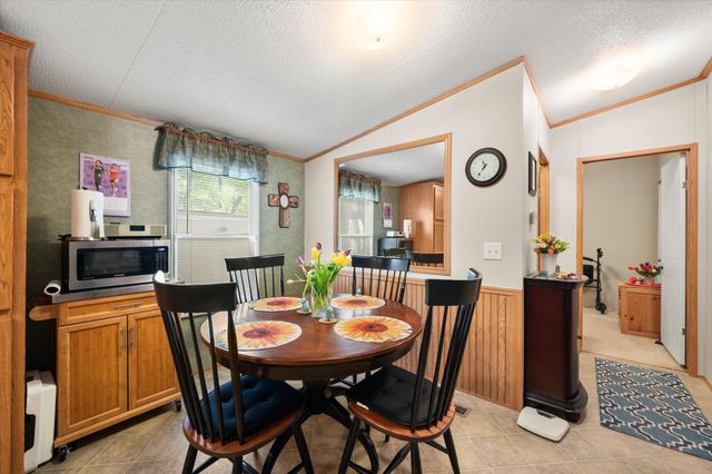 178 Kingswood Drive, Streetman, TX 75859