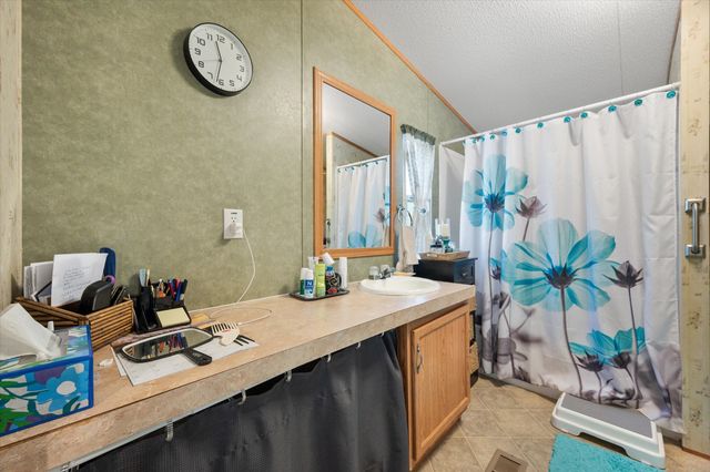 178 Kingswood Drive, Streetman, TX 75859