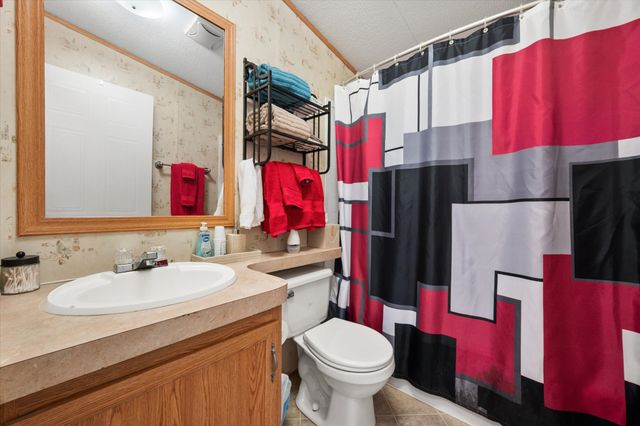 178 Kingswood Drive, Streetman, TX 75859