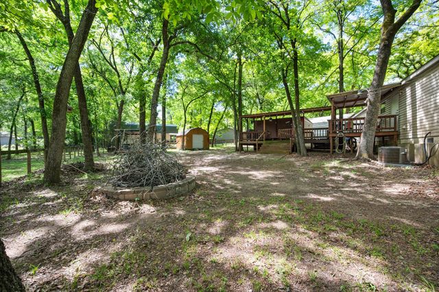 178 Kingswood Drive, Streetman, TX 75859