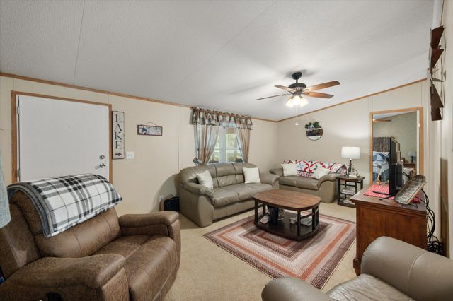 178 Kingswood Drive, Streetman, TX 75859