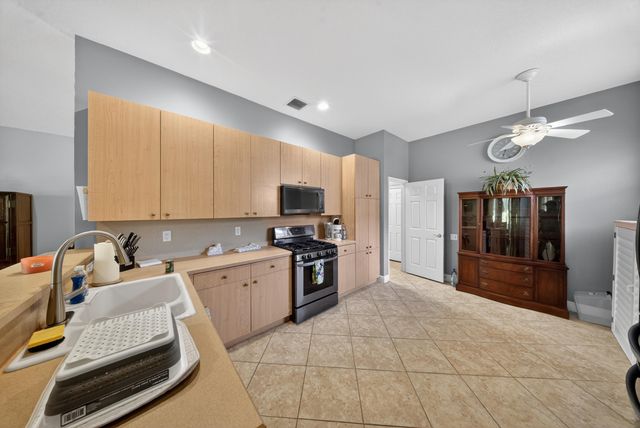 416 NW Sunview Way, Port St. Lucie, Port St Lucie, FL 34986