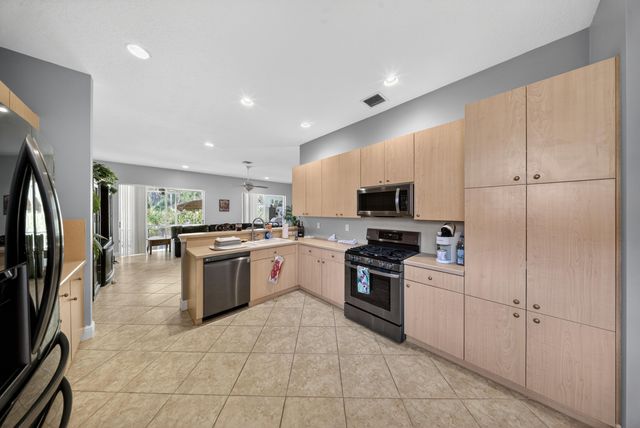 416 NW Sunview Way, Port St. Lucie, Port St Lucie, FL 34986