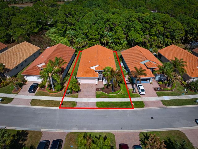416 NW Sunview Way, Port St. Lucie, Port St Lucie, FL 34986
