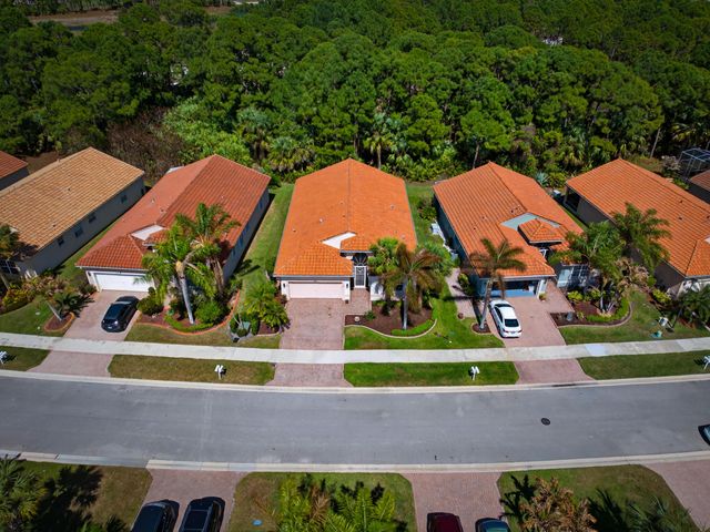 416 NW Sunview Way, Port St. Lucie, Port St Lucie, FL 34986