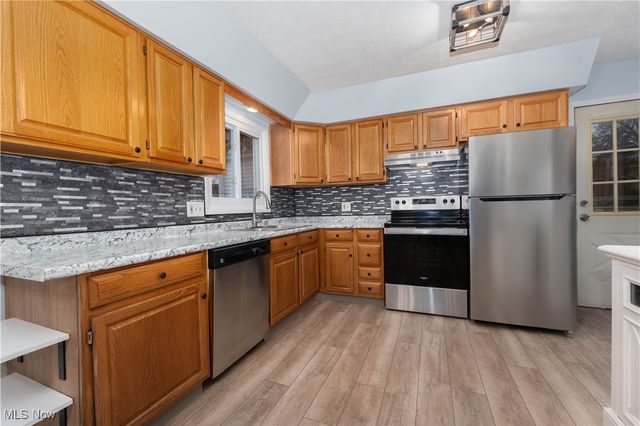 685 Freedom Avenue, Akron, OH 44310