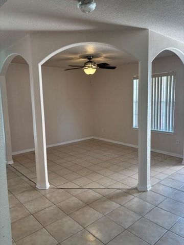 5355 Morgan Oak Drive Drive, Alvin, TX 77511