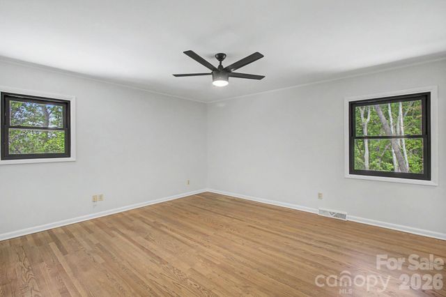 5 Kent Place, Asheville, NC 28804
