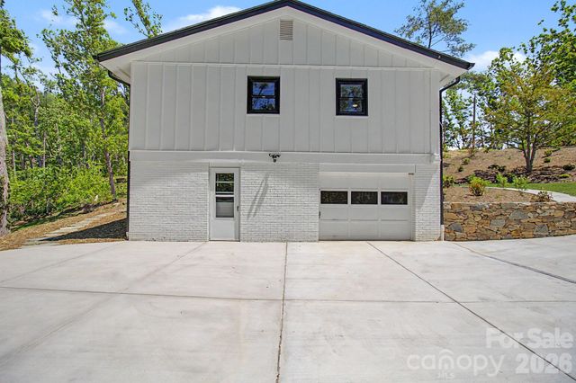 5 Kent Place, Asheville, NC 28804