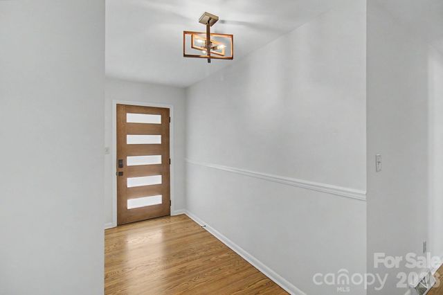 5 Kent Place, Asheville, NC 28804