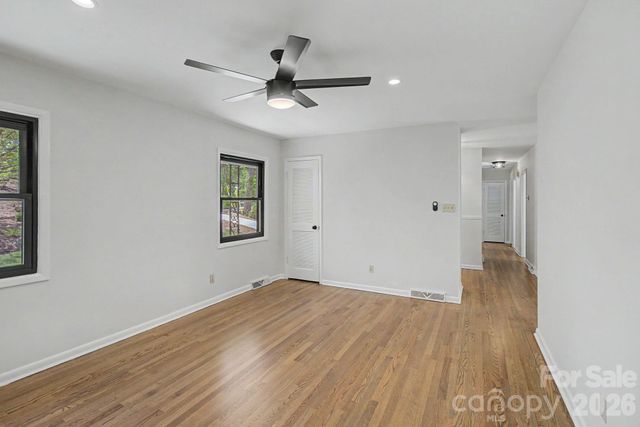 5 Kent Place, Asheville, NC 28804