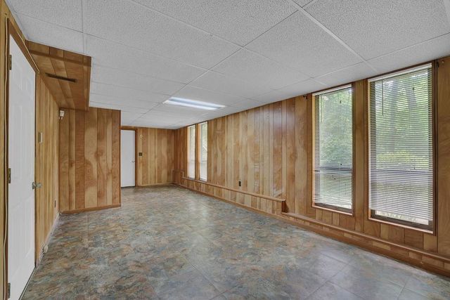 361 Gordon Valley SW Lane, Mableton, GA 30126