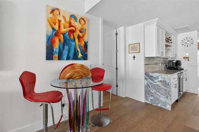 1232 79TH STREET S, St Petersburg, FL 33707