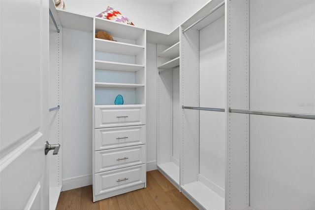 1232 79TH STREET S, St Petersburg, FL 33707