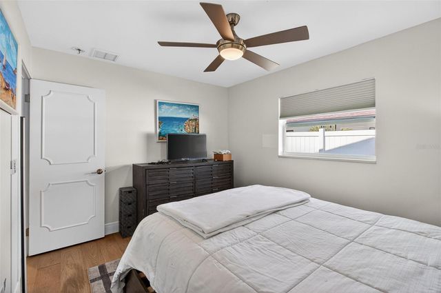 1232 79TH STREET S, St Petersburg, FL 33707