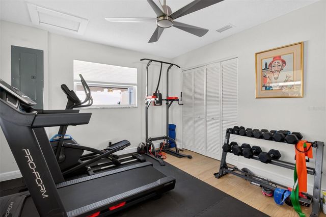 1232 79TH STREET S, St Petersburg, FL 33707