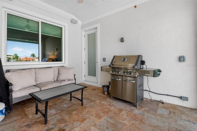 1232 79TH STREET S, St Petersburg, FL 33707