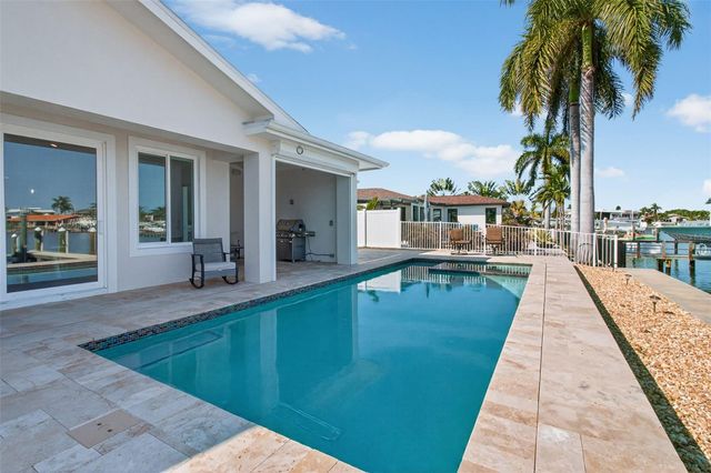 1232 79TH STREET S, St Petersburg, FL 33707