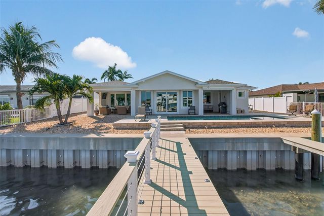 1232 79TH STREET S, St Petersburg, FL 33707