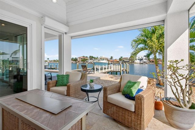 1232 79TH STREET S, St Petersburg, FL 33707