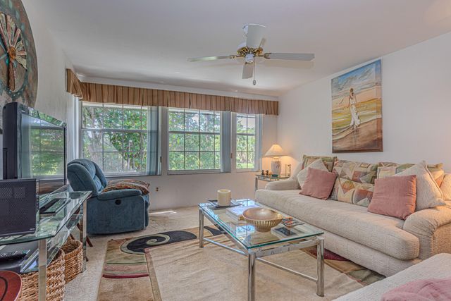 2007 Palm Beach Trace Drive 2007, Royal Palm Beach, FL 33411