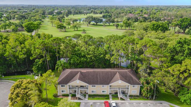 2007 Palm Beach Trace Drive 2007, Royal Palm Beach, FL 33411
