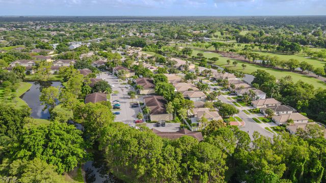 2007 Palm Beach Trace Drive 2007, Royal Palm Beach, FL 33411