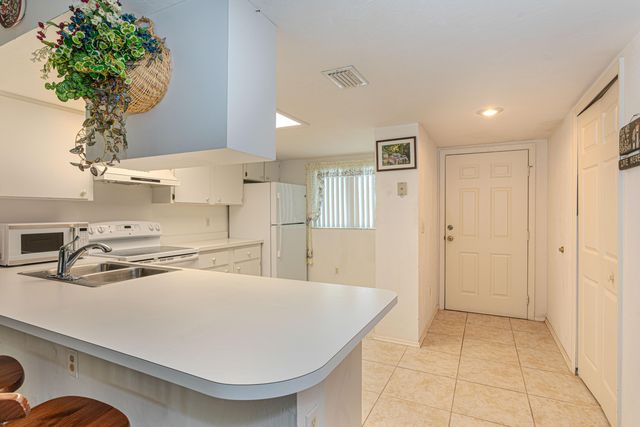 2007 Palm Beach Trace Drive 2007, Royal Palm Beach, FL 33411