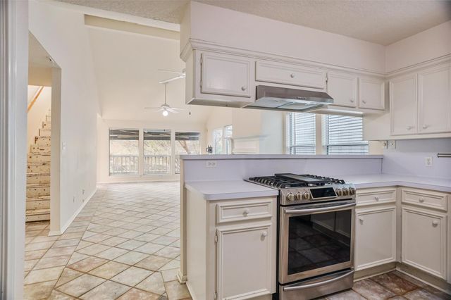 131 Oak Road, Clear Lake Shores, TX 77565