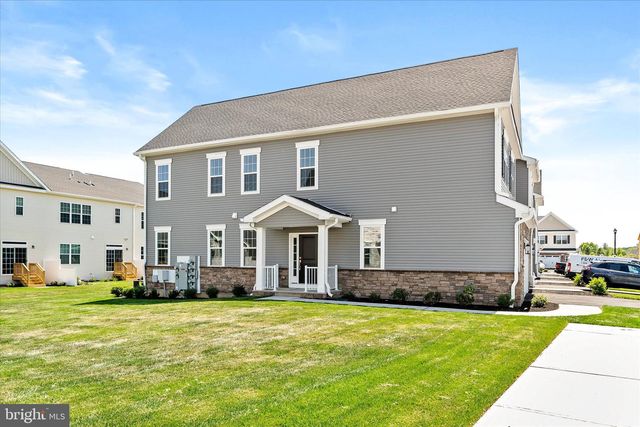 2906 JUSTIN DR, West Windsor, NJ 08550