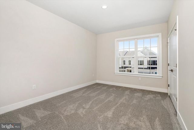 2906 JUSTIN DR, West Windsor, NJ 08550