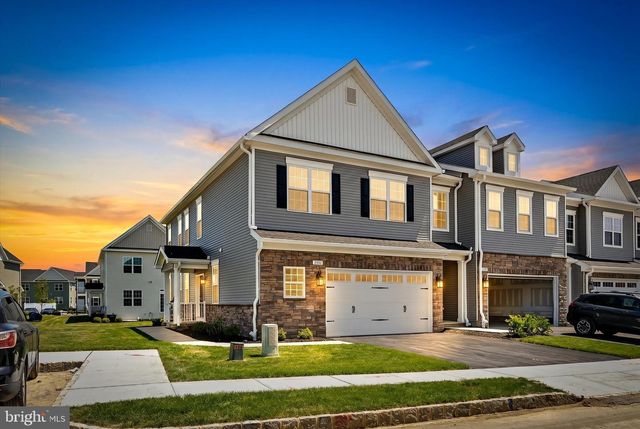 2906 JUSTIN DR, West Windsor, NJ 08550