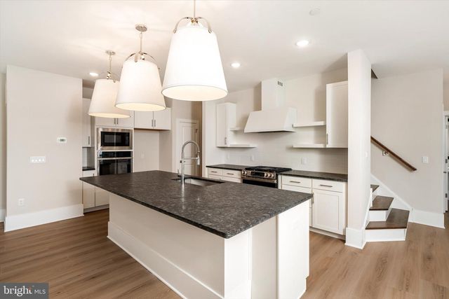 2906 JUSTIN DR, West Windsor, NJ 08550
