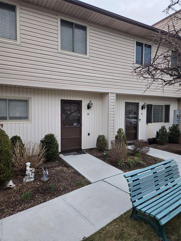 650 Newbridge Road 36, East Meadow, NY 11554