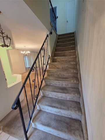 650 Newbridge Road 36, East Meadow, NY 11554