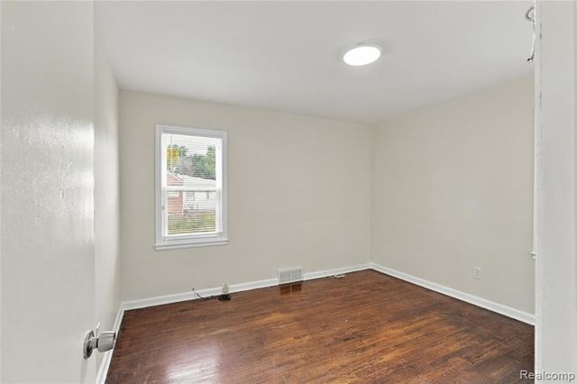 15378 Vaughan Street, Detroit, MI 48223