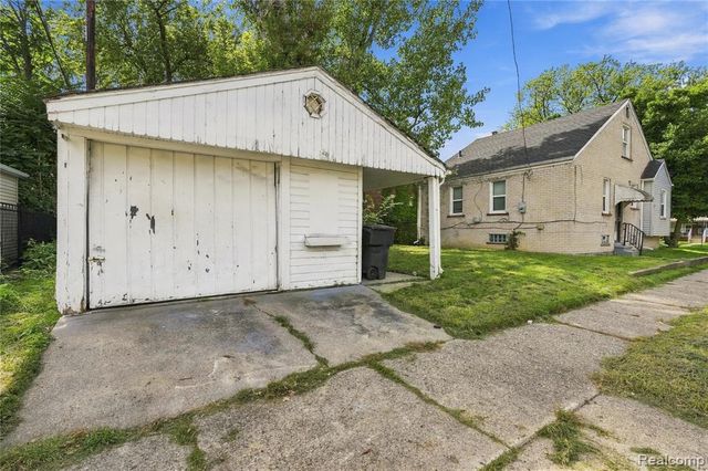 15378 Vaughan Street, Detroit, MI 48223